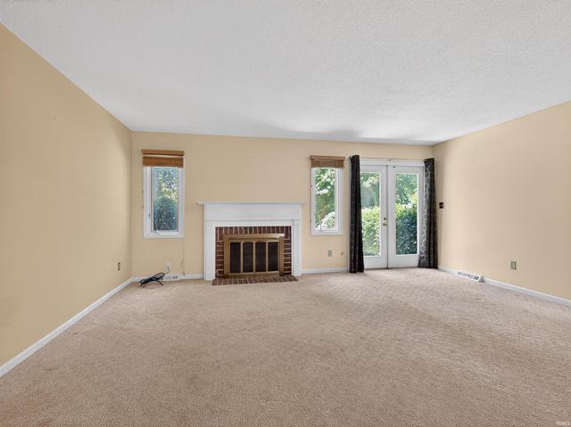 6730 Quail Ridge Lane, Fort Wayne, IN 46804