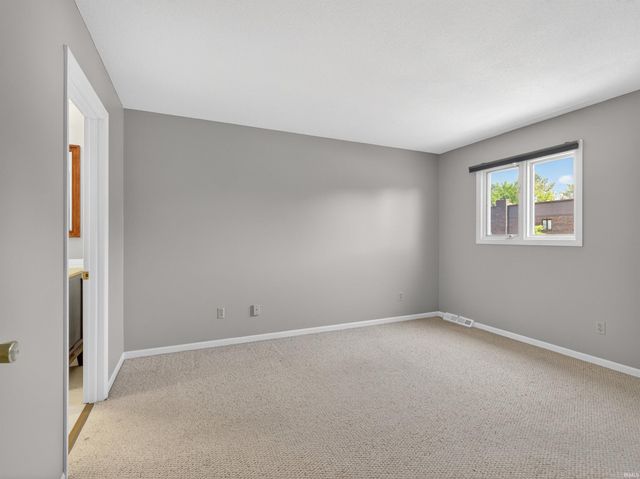 6730 Quail Ridge Lane, Fort Wayne, IN 46804