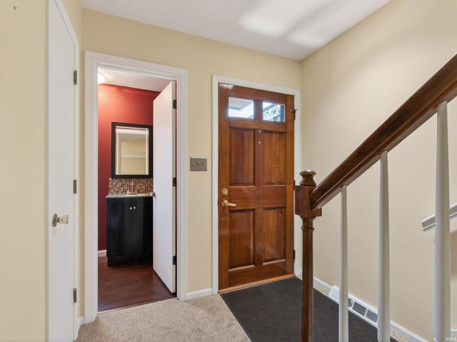 6730 Quail Ridge Lane, Fort Wayne, IN 46804