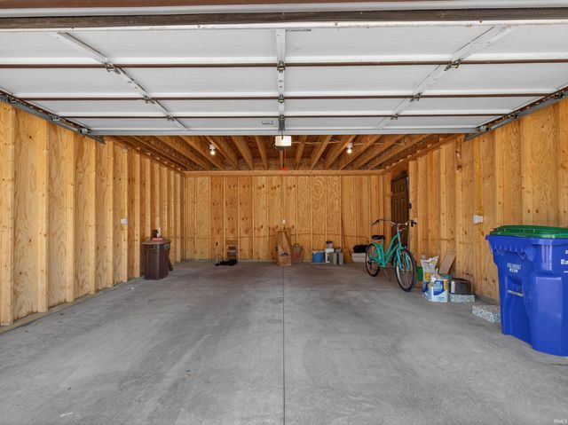 6730 Quail Ridge Lane, Fort Wayne, IN 46804