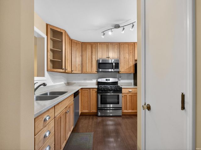 6730 Quail Ridge Lane, Fort Wayne, IN 46804