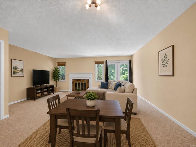 6730 Quail Ridge Lane, Fort Wayne, IN 46804