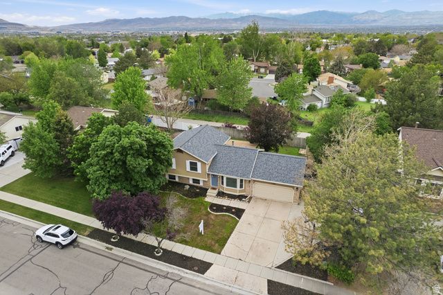 11308 S HAWKWOOD DR, Sandy, UT 84094