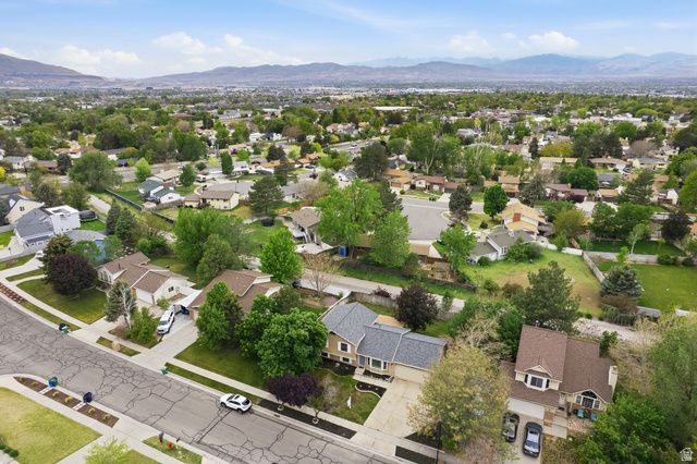 11308 S HAWKWOOD DR, Sandy, UT 84094