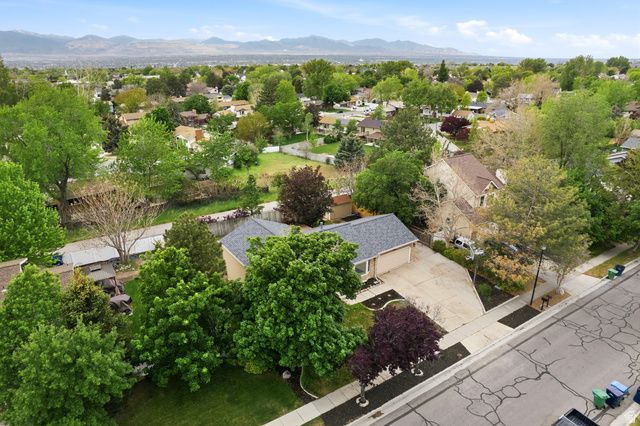 11308 S HAWKWOOD DR, Sandy, UT 84094