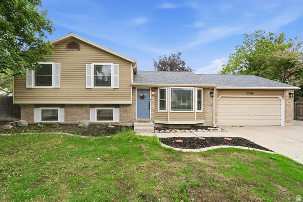 11308 S HAWKWOOD DR, Sandy, UT 84094