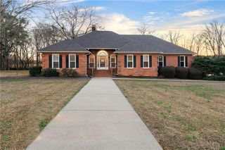 2300 Frettiesburg Drive, Rockmart, GA 30153