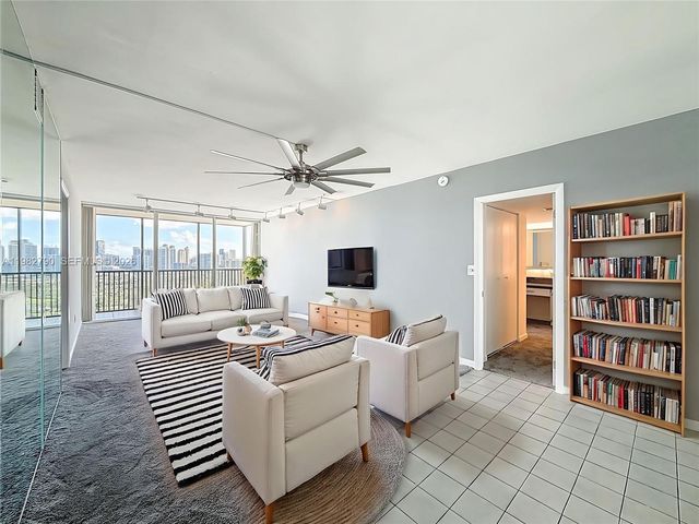 20301 W Country Club Drive 2428, Aventura, FL 33180