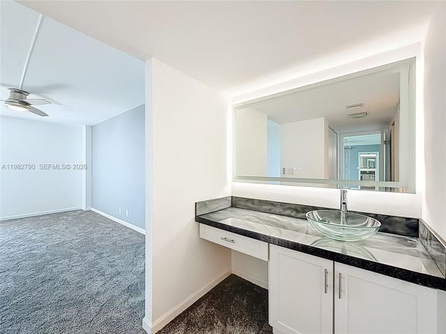 20301 W Country Club Drive 2428, Aventura, FL 33180