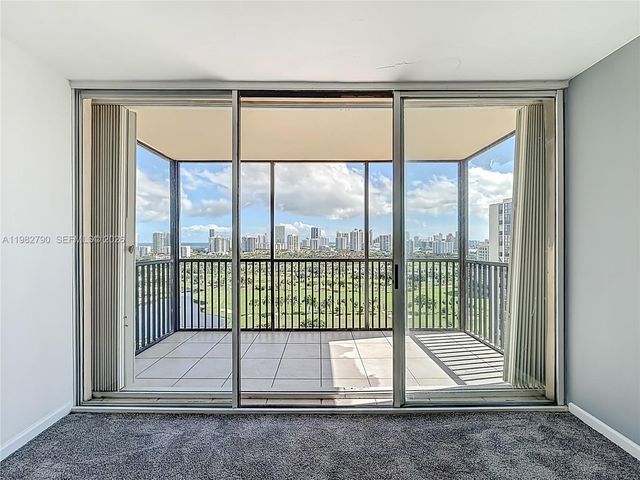 20301 W Country Club Drive 2428, Aventura, FL 33180