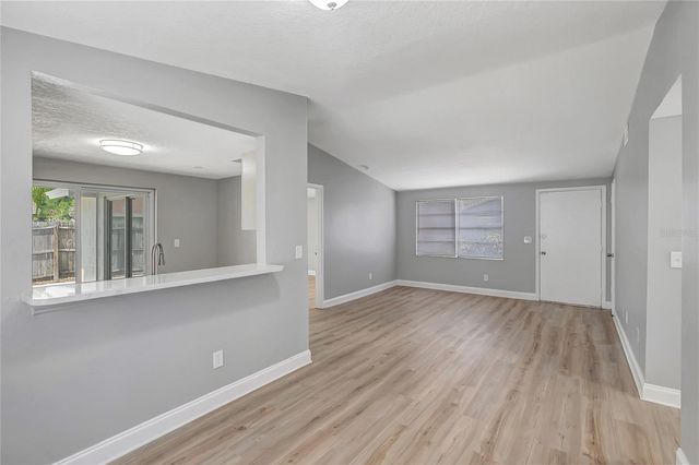 10215 CUTTEN GREEN COURT, Tampa, FL 33615