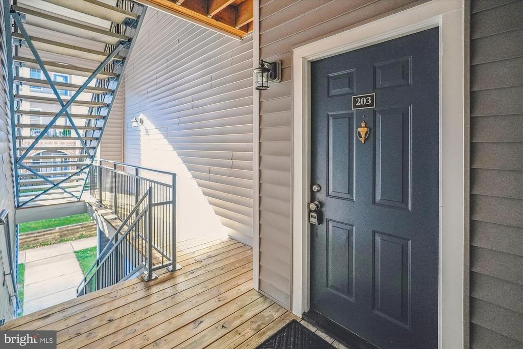 46588 DRYSDALE TER #203, Sterling, VA 20165