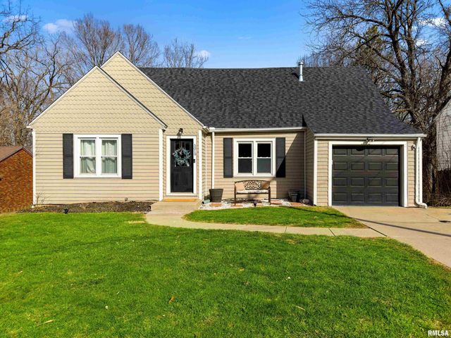 5019 N EDGEBROOK Drive, Peoria, IL 61614