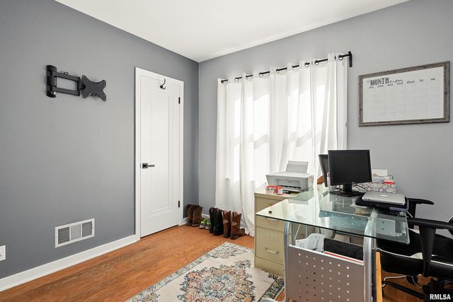 5019 N EDGEBROOK Drive, Peoria, IL 61614