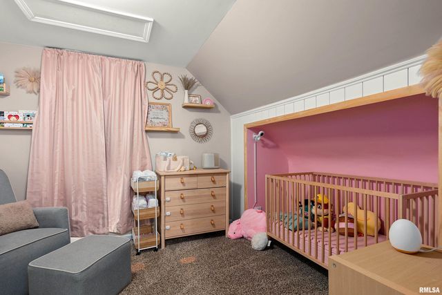 5019 N EDGEBROOK Drive, Peoria, IL 61614