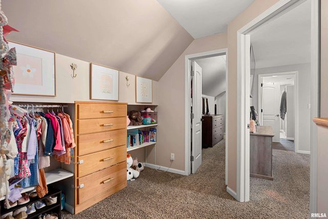 5019 N EDGEBROOK Drive, Peoria, IL 61614