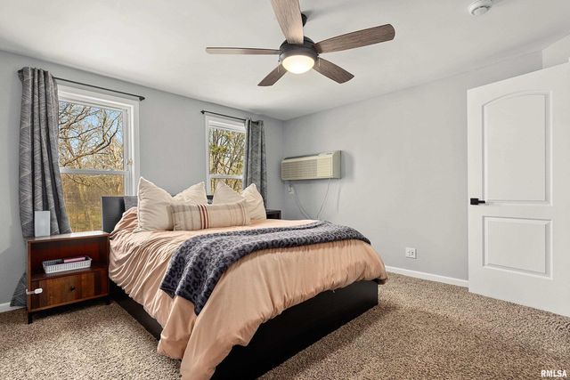 5019 N EDGEBROOK Drive, Peoria, IL 61614