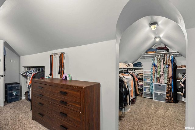 5019 N EDGEBROOK Drive, Peoria, IL 61614