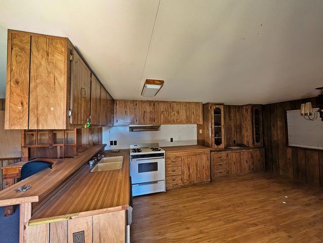 105 Crazy Horse Trail, Fort Davis, TX 79734