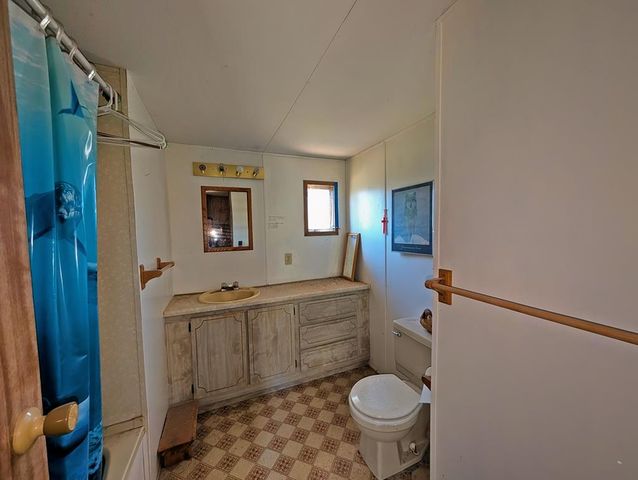 105 Crazy Horse Trail, Fort Davis, TX 79734