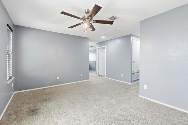 605 Saul ST, Hutto, TX 78634