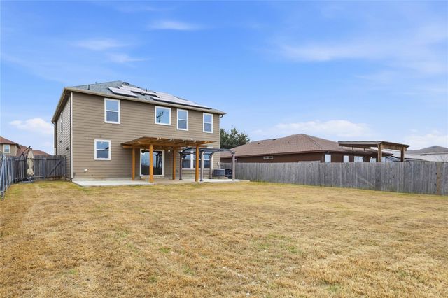 605 Saul ST, Hutto, TX 78634