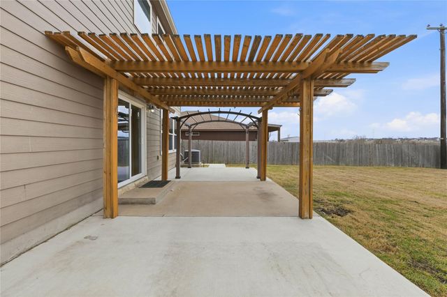 605 Saul ST, Hutto, TX 78634