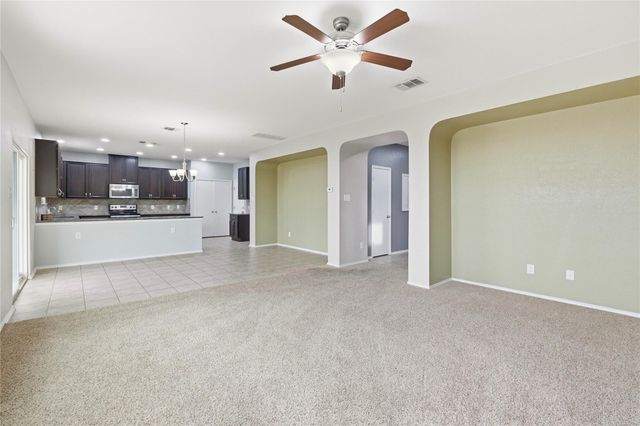 605 Saul ST, Hutto, TX 78634