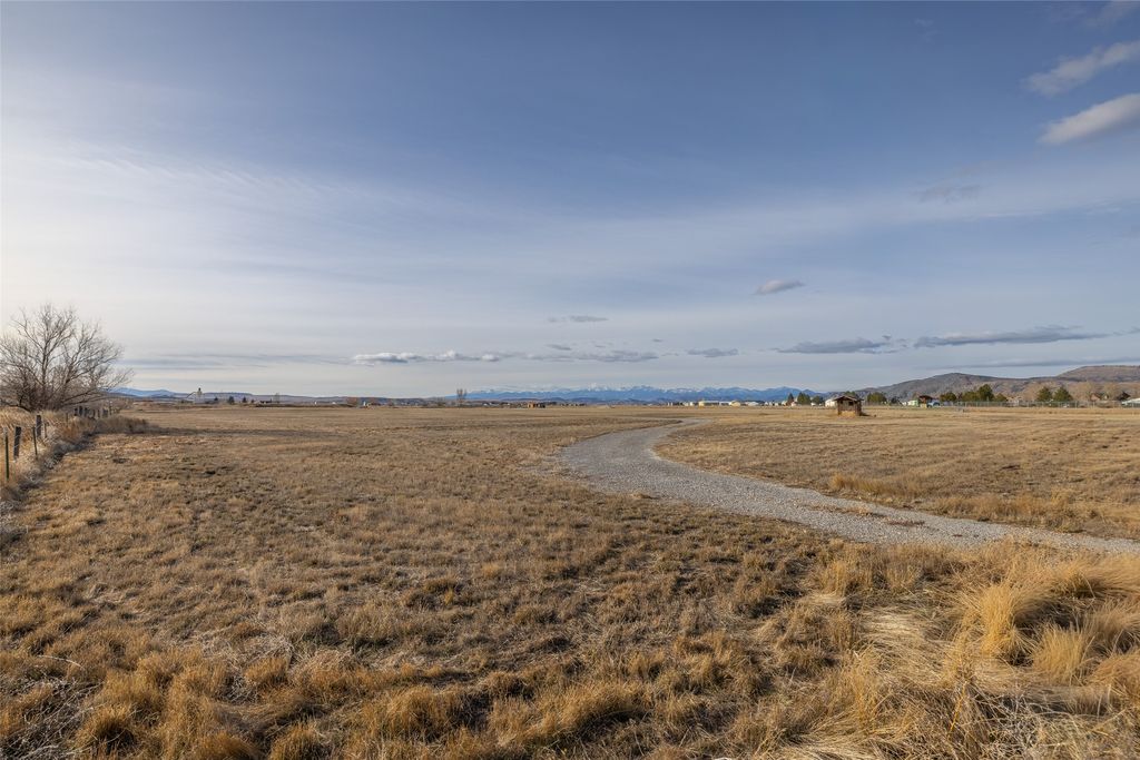 323 W Ivy Street, Three Forks, MT 59752 photo 6