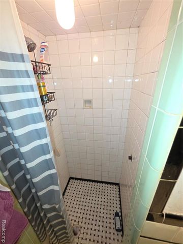 2321 Oakman Boulevard, Detroit, MI 48238