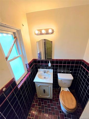 2321 Oakman Boulevard, Detroit, MI 48238