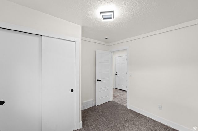 1091 N MECHAM LN, Midvale, UT 84047