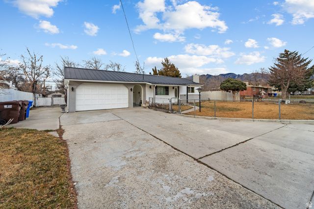 1091 N MECHAM LN, Midvale, UT 84047