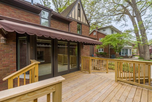2405 27th Street, Moline, IL 61265