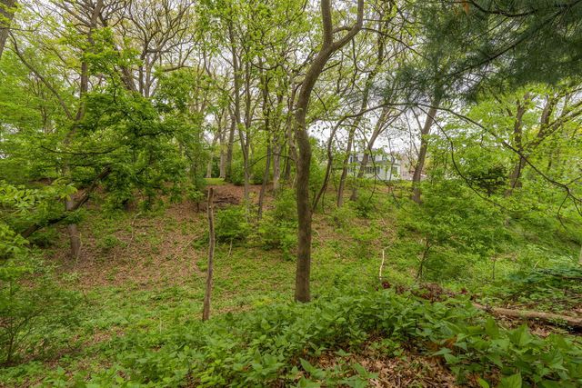 2405 27th Street, Moline, IL 61265