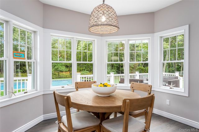 11 Stuart Court, Hampton Bays, NY 11946