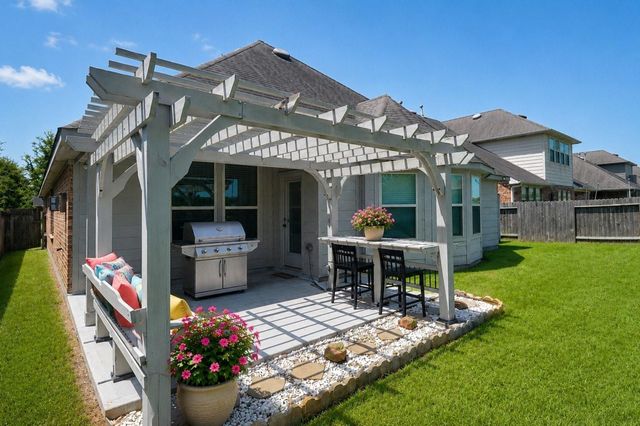 30204 Green Meadows Lane, Brookshire, TX 77423