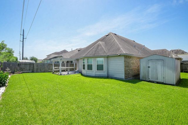 30204 Green Meadows Lane, Brookshire, TX 77423