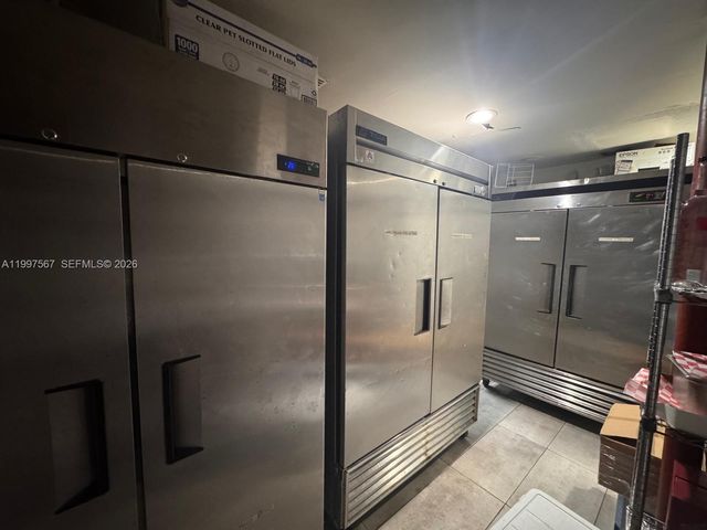946 Normandy Dr, Miami Beach, FL 33141