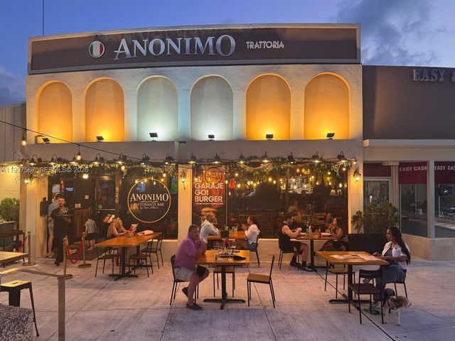 946 Normandy Dr, Miami Beach, FL 33141