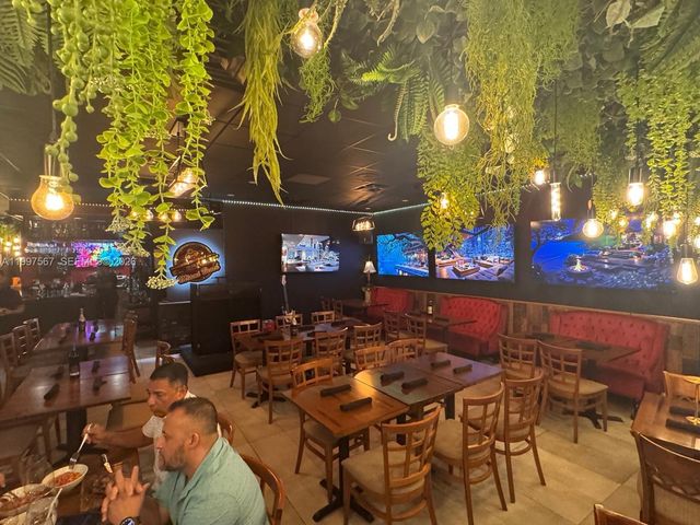 946 Normandy Dr, Miami Beach, FL 33141