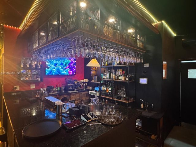 946 Normandy Dr, Miami Beach, FL 33141