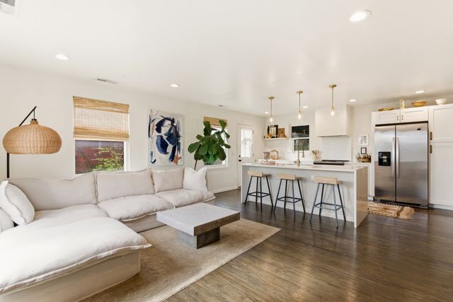 3225 Southlake Dr, Nashville, TN 37211