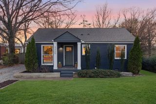 3225 Southlake Dr, Nashville, TN 37211