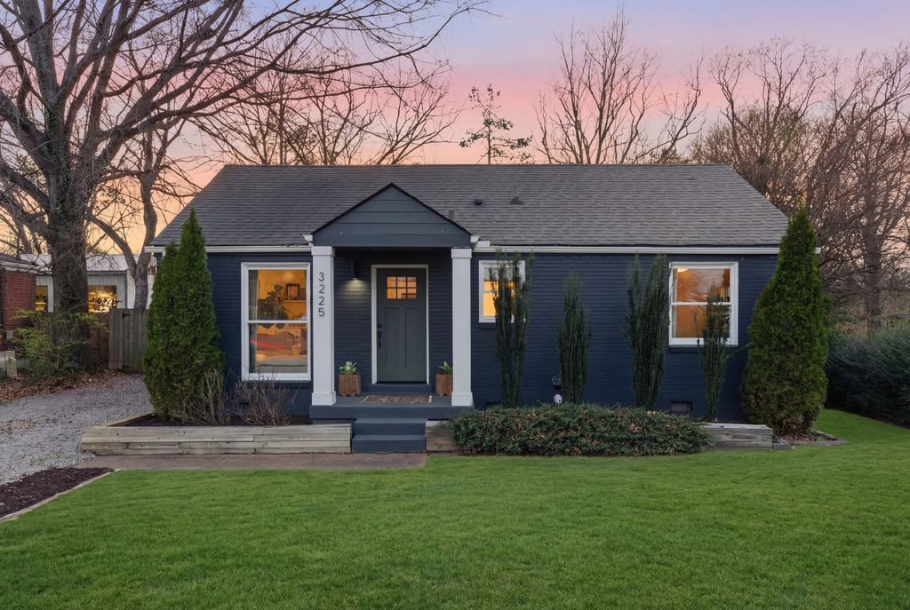 3225 Southlake Dr, Nashville, TN 37211