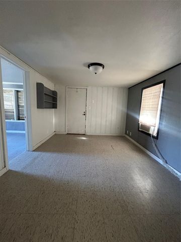 1901 N Avenue G Unit 1, Freeport, TX 77541