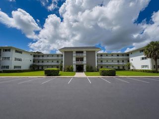 1201 Hillcrest Court 205, Hollywood, FL 33021