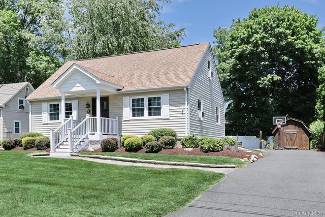 25 Amory Avenue, Pearl River, NY 10965