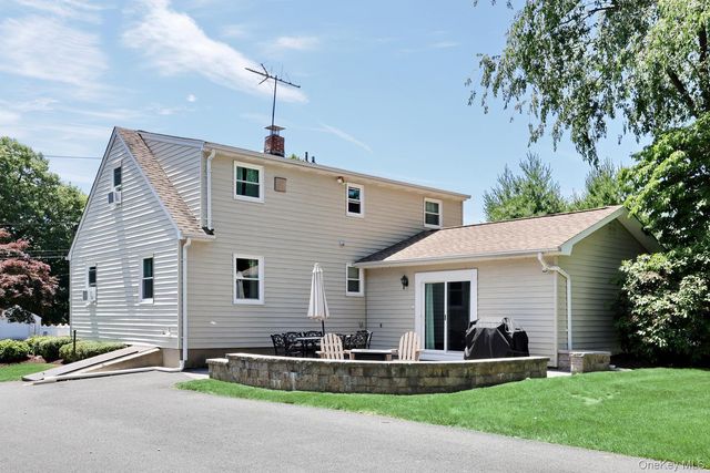 25 Amory Avenue, Pearl River, NY 10965