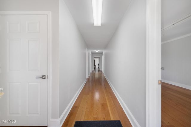 2616 Volunteer Parkway, Bristol, TN 37620